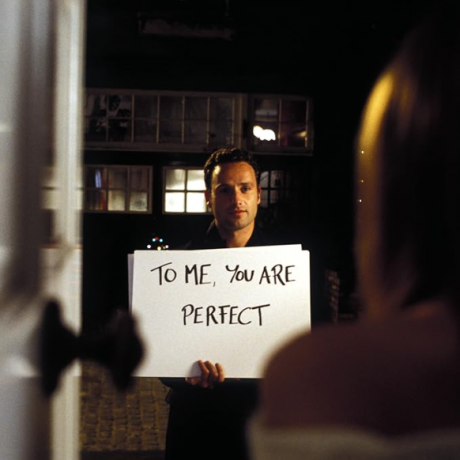 Escena de la película 'Love Actually' protagonizada por Keira Knightly y Andrew Lincoln.